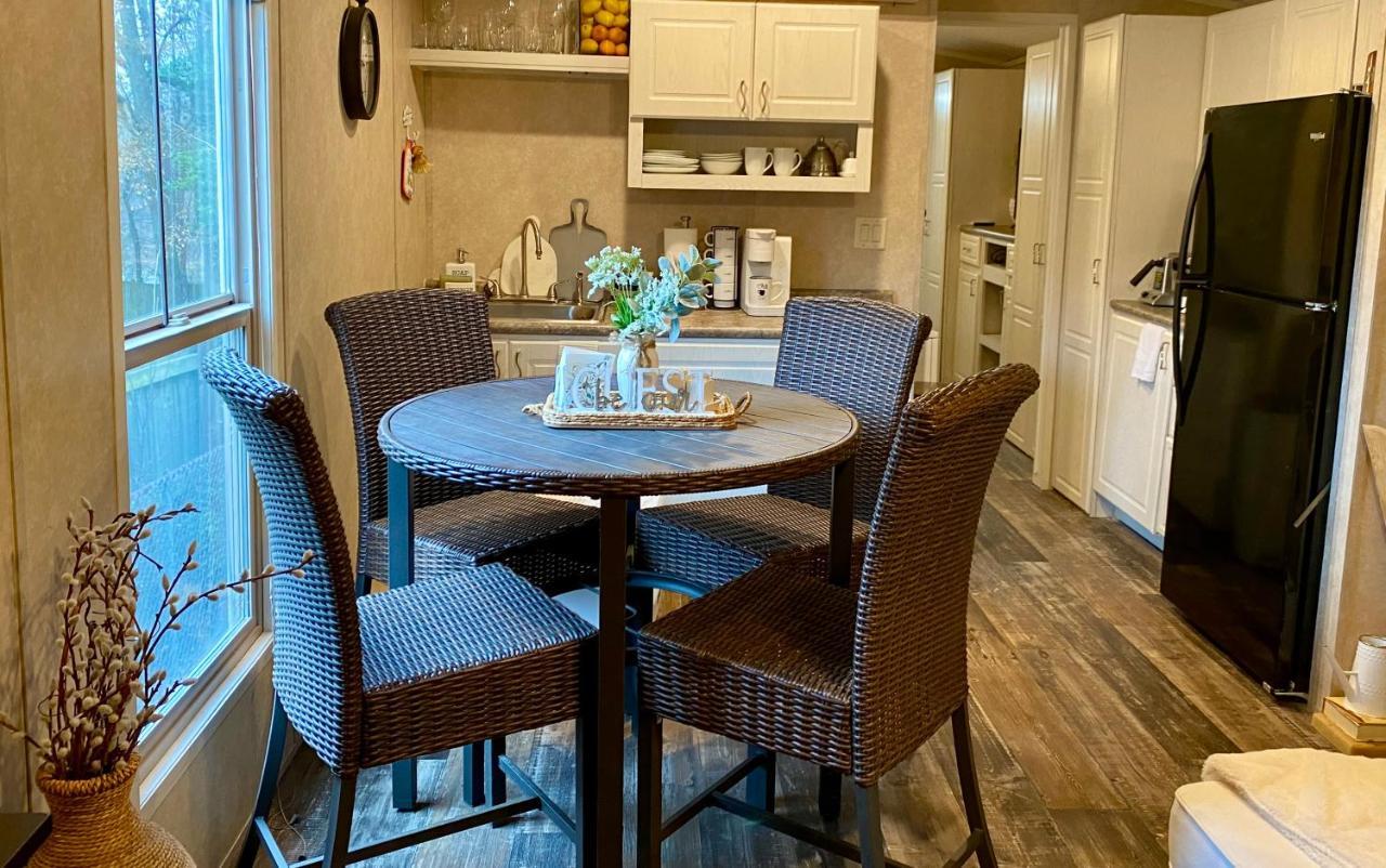Your Own Cozy Tiny Home Austell Εξωτερικό φωτογραφία
