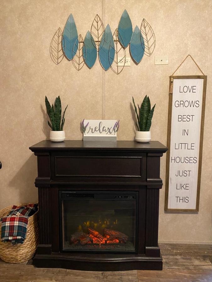 Your Own Cozy Tiny Home Austell Εξωτερικό φωτογραφία